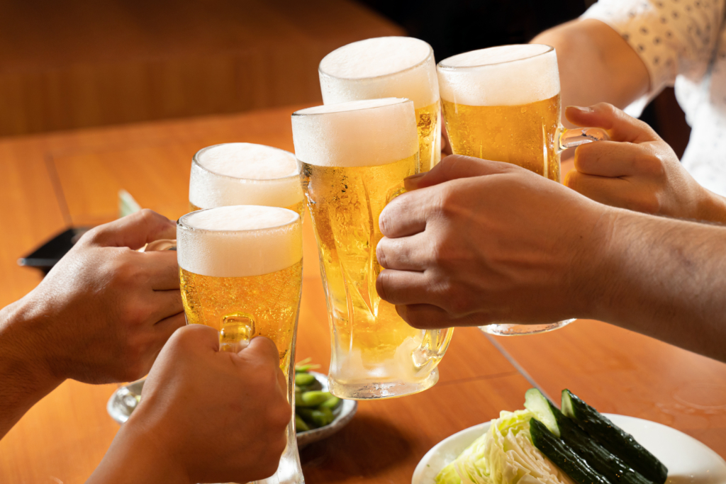 お酒は果たして太るのか